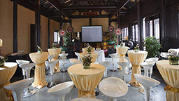 美国私立走读高中和寄宿高中的特点