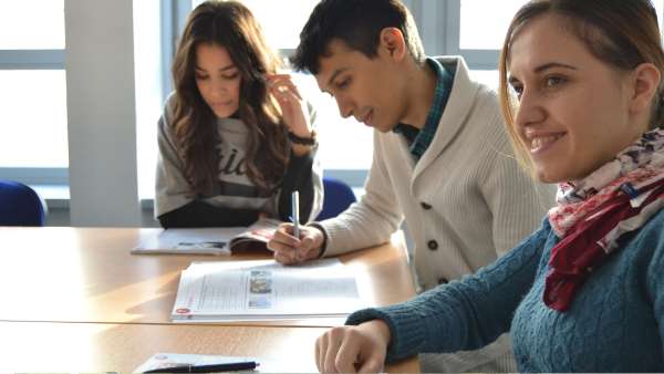 研究生留学美国物理研究九大方向！中国学生不仅涵盖申请优势，奖学金也更易获取