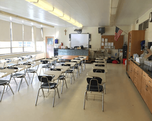 走进纽约顶级“蓝带”中学—圣母中学Notre Dame School  教室