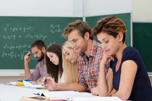 美国高中留学私立学校和公立学校的对比