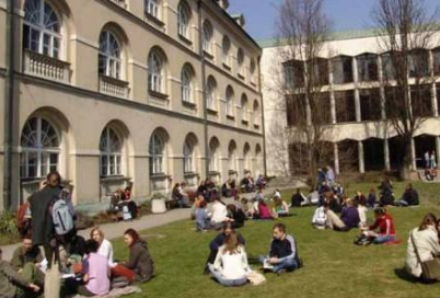 去美国大学留学，如何选择住宿？哪种住宿方式比较省钱？