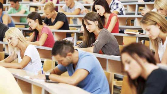 美国留学本科新生选课