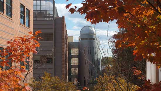 高考后申请美国留学乔治梅森大学