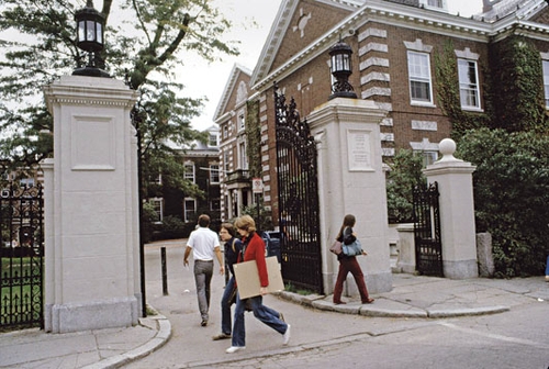 美国名校哈佛大学