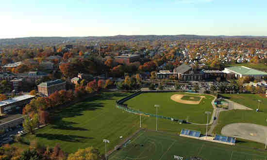 塔夫茨大学Tufts University
