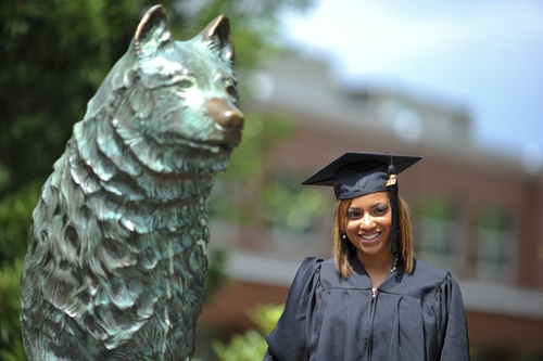 申请美国留学康涅狄格大学 申请美国留学康涅狄格大学