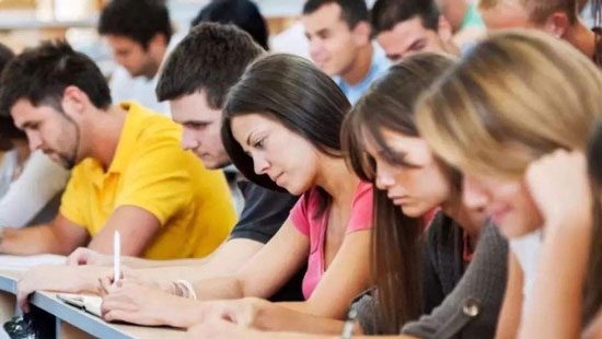 美国留学申请奖学金条件