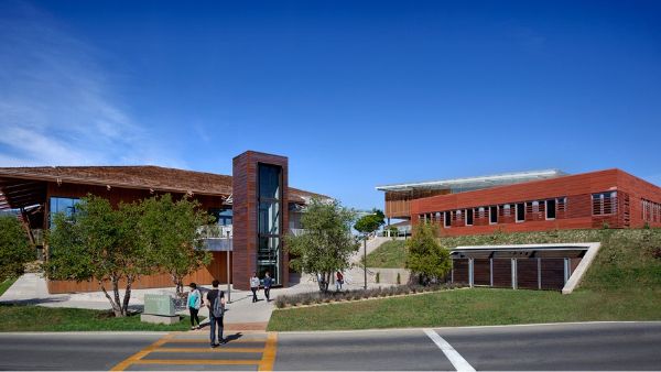 Foothill-De-Anza-Community-College-美国社区大学.jpg