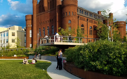 Alumni Park 14.jpg